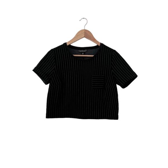 METAPHOR PINSTRIPE CROP TOP W/ POCKET - Picture 1 of 6